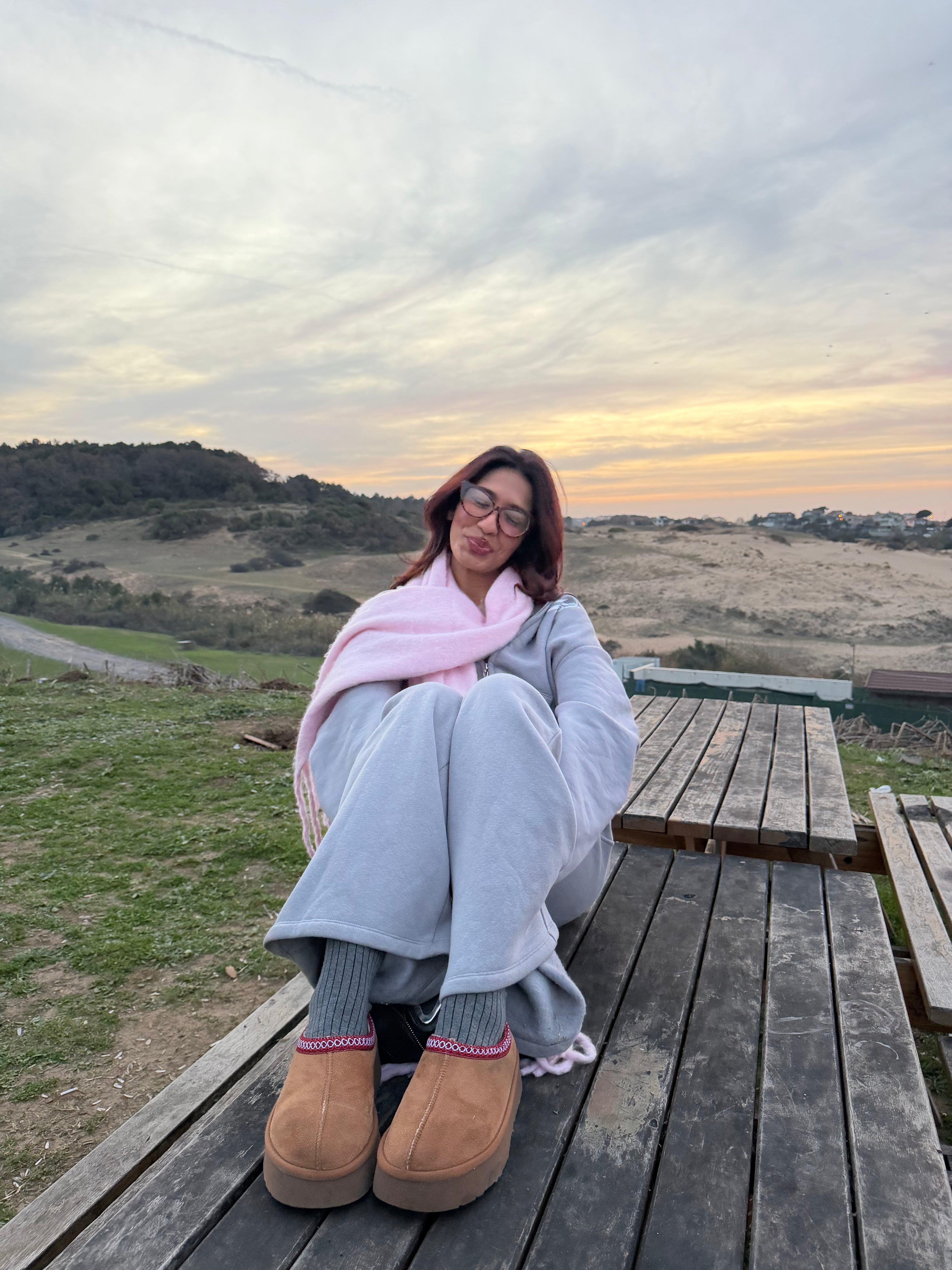 Yumuşakcık Pembe Püsküllü Atkı